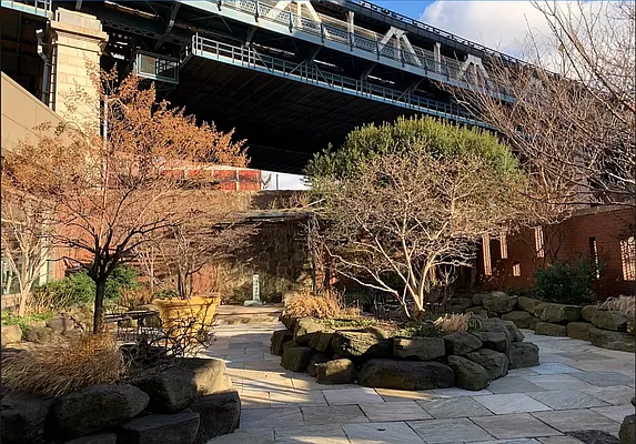 Rented by Aska Wada, Inc | media 10