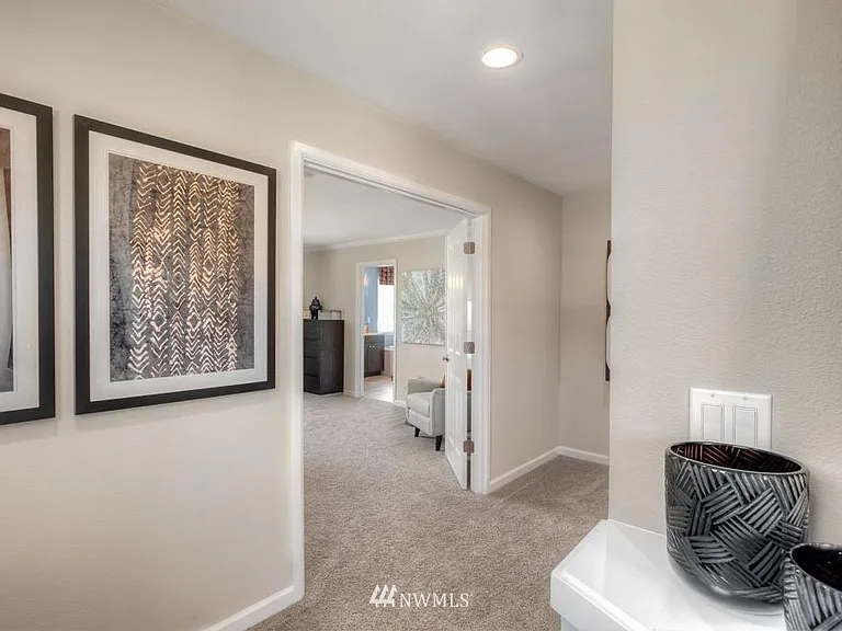 10592 190th St E — Photo 11