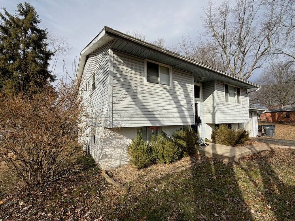 Apartment in Reynoldsburg, Franklin County - View 3
