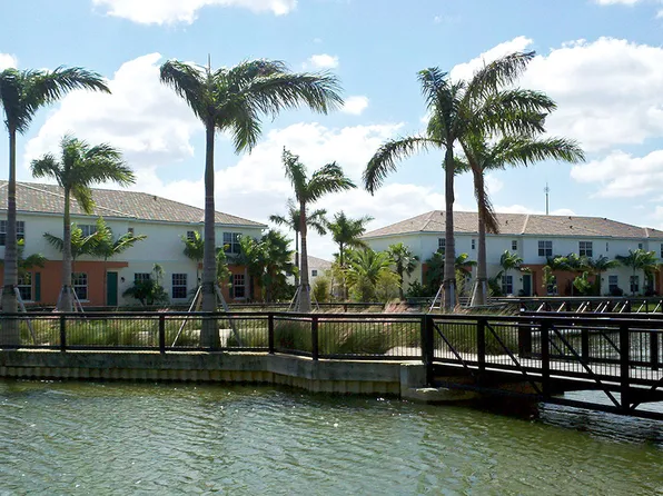 709 SW 1st Ter, Pompano Beach, FL 33060