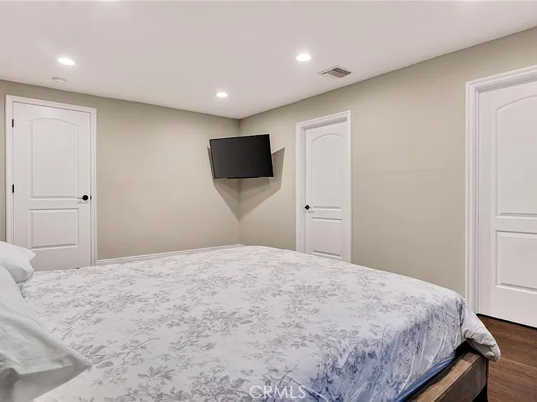 10855 Oro Vista Ave — Photo 16