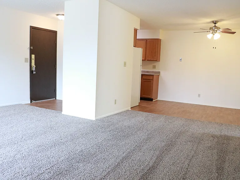 Kimberly Club Apartments — Photo 162