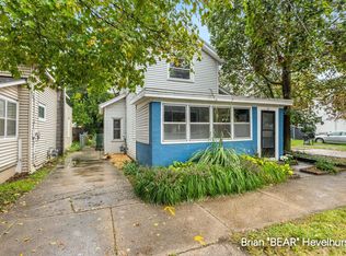 711 Veto St NW, Grand Rapids, MI 49504