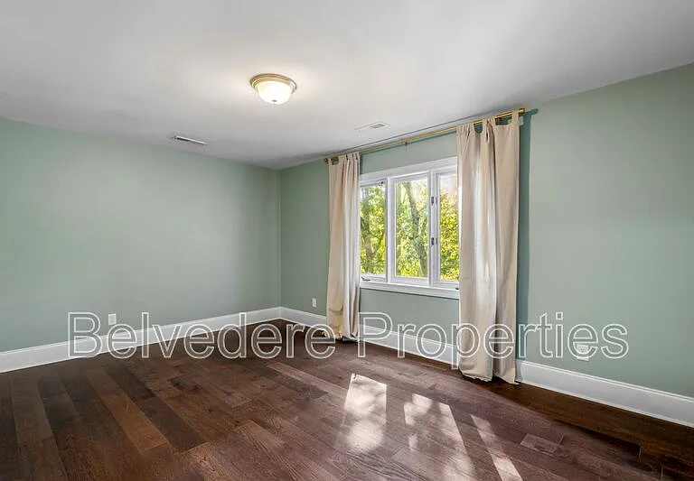 4103 Oak Hollow Dr — Photo 36