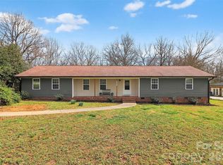 1103 White Oaks Cir, Monroe, NC 28112