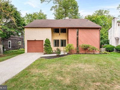 130 Drakes Drum Dr, Bryn Mawr, PA, 19010