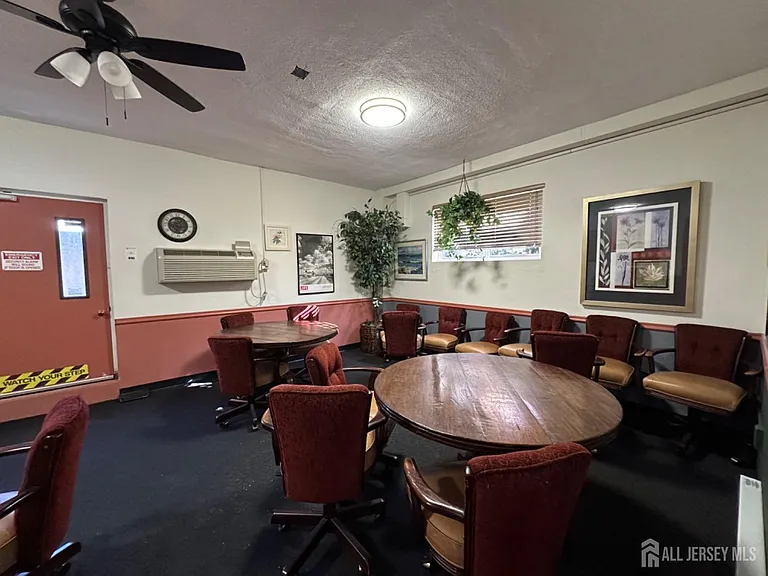 123 S Adelaide Ave #2L — Photo 24