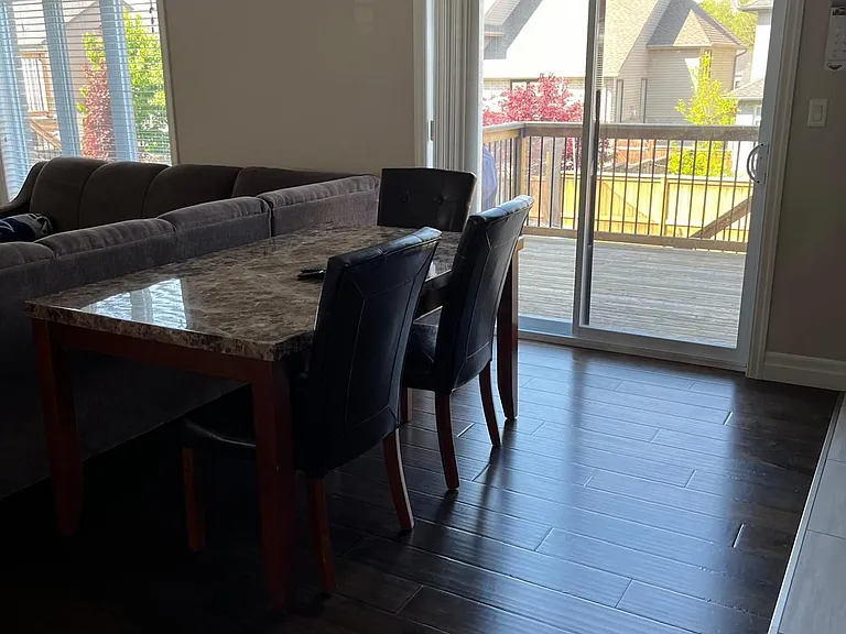 128 Ottawa Ave — Photo 6