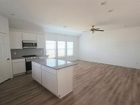 5th image of 10481 Sugar Mill Dr