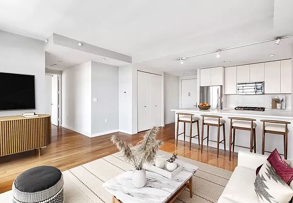 3rd image of 189 Schermerhorn St APT 8B