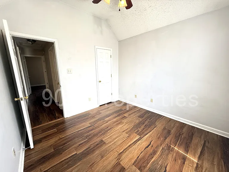 40 Garden View Dr — Photo 12