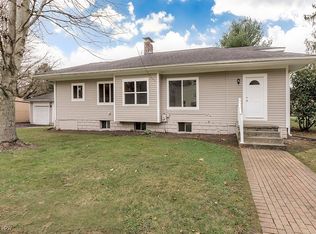 309 Miles Rd, Chagrin Falls, OH 44022