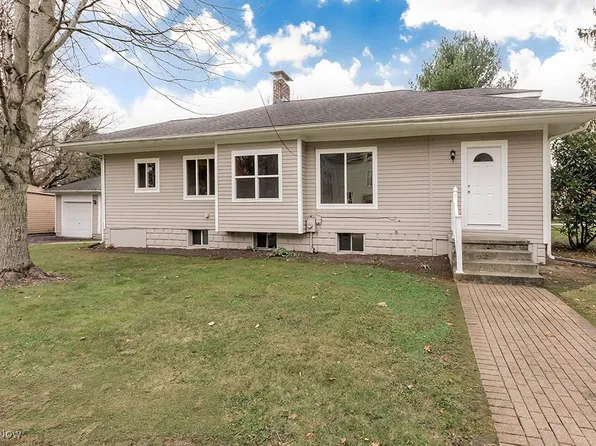 309 Miles Rd, Chagrin Falls, OH 44022