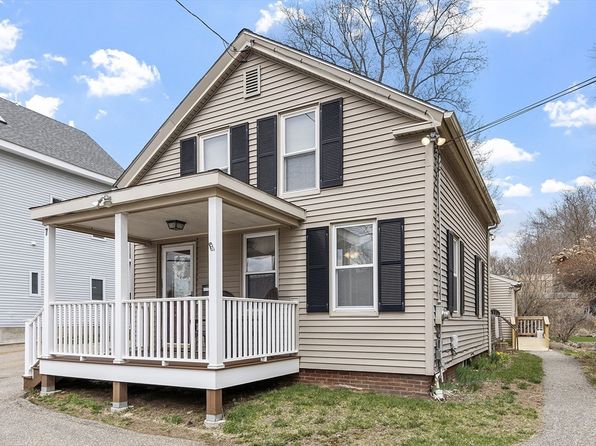 7 Maple St, Charlton, MA 01562