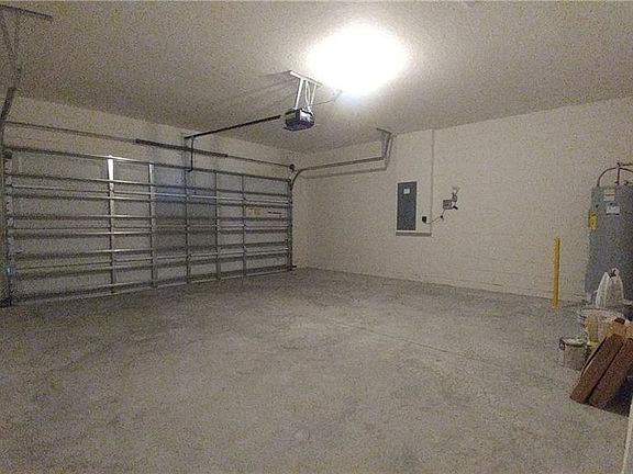 3rd image of 3499 N Vonnegut Poin