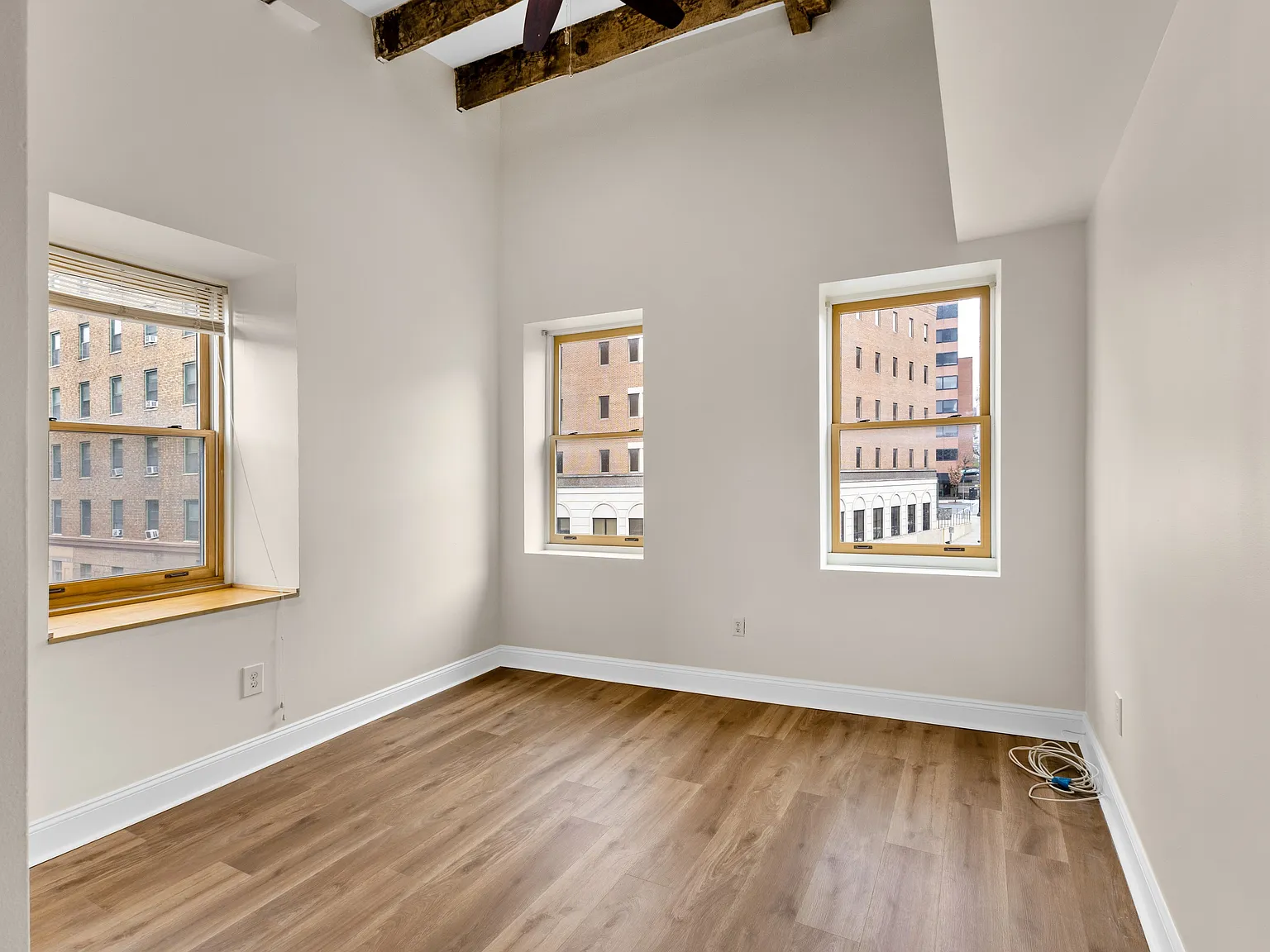 1 bed, 900 sqft, $1,650 — Photo 1