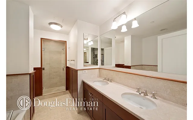 Rented by Douglas Elliman | media 5