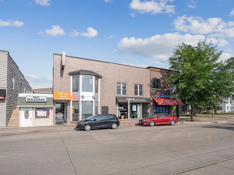 2022 1/2 College St - Cedar Falls — Photo 8