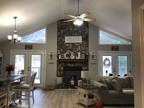 5th image of 312 Woodland Way