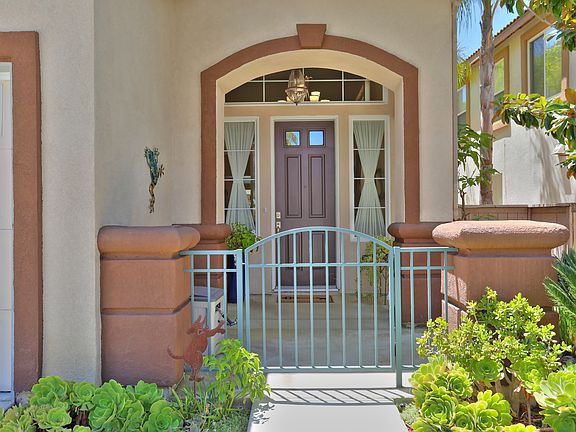 PRIVATE GATED ENTRY