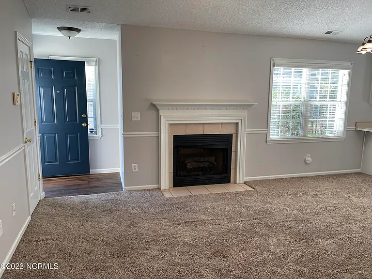 3719 Elizabeth Ave — Photo 2