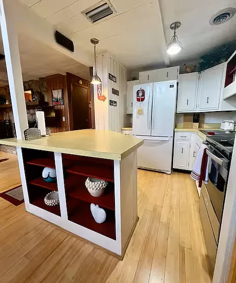 138 Spy Glass Cir #4 — Photo 2