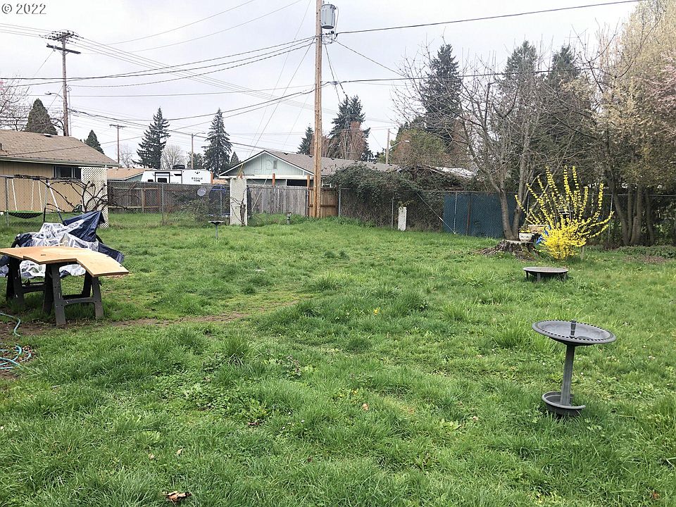 2nd image of 5822 G St