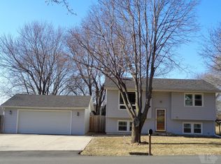 615 Reuel Ave, Kellogg, IA 50135