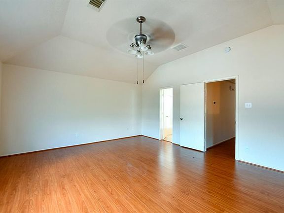 5th image of 19102 Moss Meadow Ln