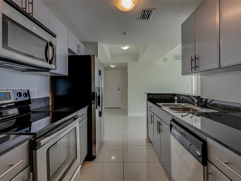 1871 NW South River Dr #802 — Photo 7