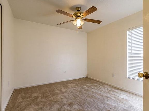 3rd image of 30313 Glenham Ct