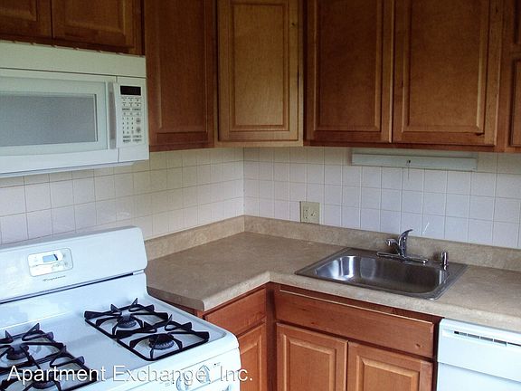 5th image of 5830 Bermuda Dr APT B