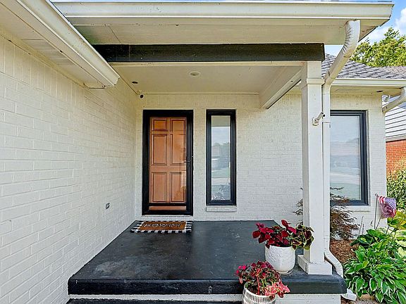 2nd image of 4809 N Portwest St