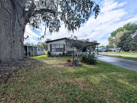 3rd image of 4370 Tyrone Ave