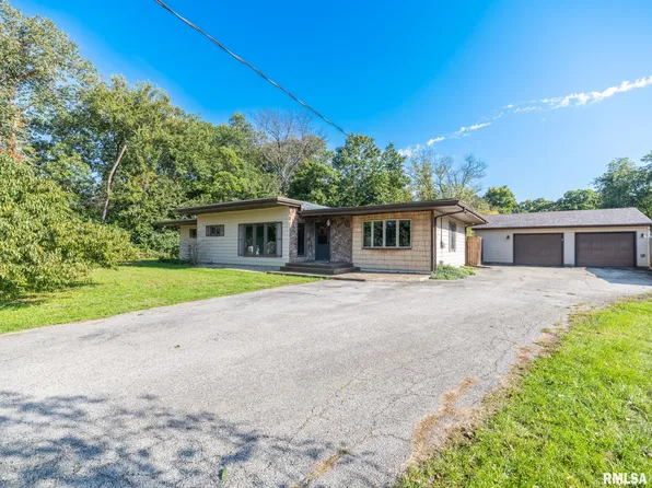 561 Oak St, Metamora, IL 61548