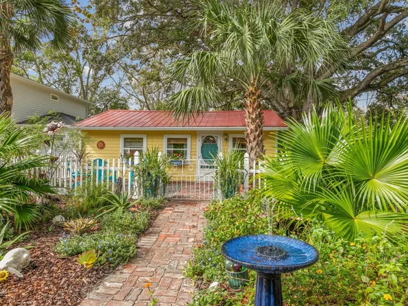409 S 4th St, Fernandina Beach, FL 32034