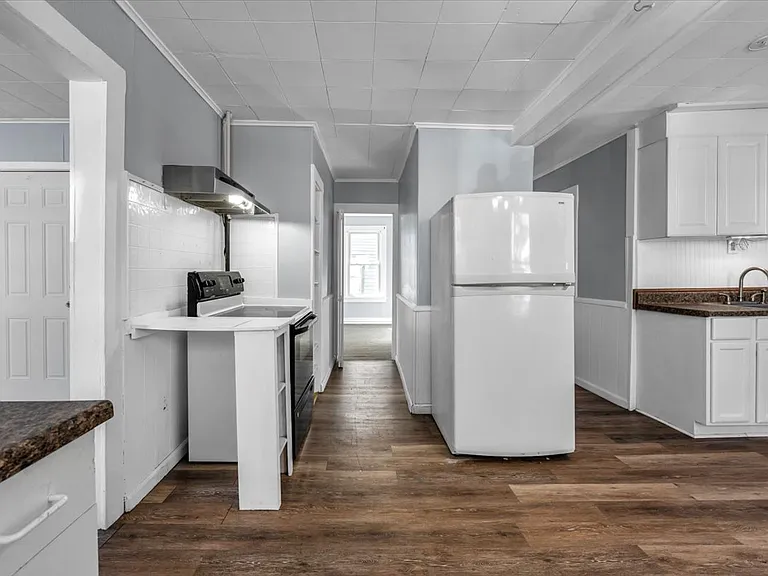15 Thibault Ave — Photo 12