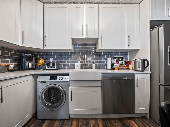 5th image of 33400 Bourquin Pl #317