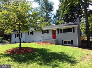 5505 Edgewood Dr, Temple Hills, MD 20748