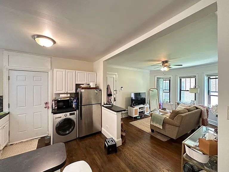 2131 W Giddings St #B2 — Photo 9