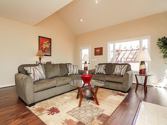 5th image of 3414 Westbrook Dr