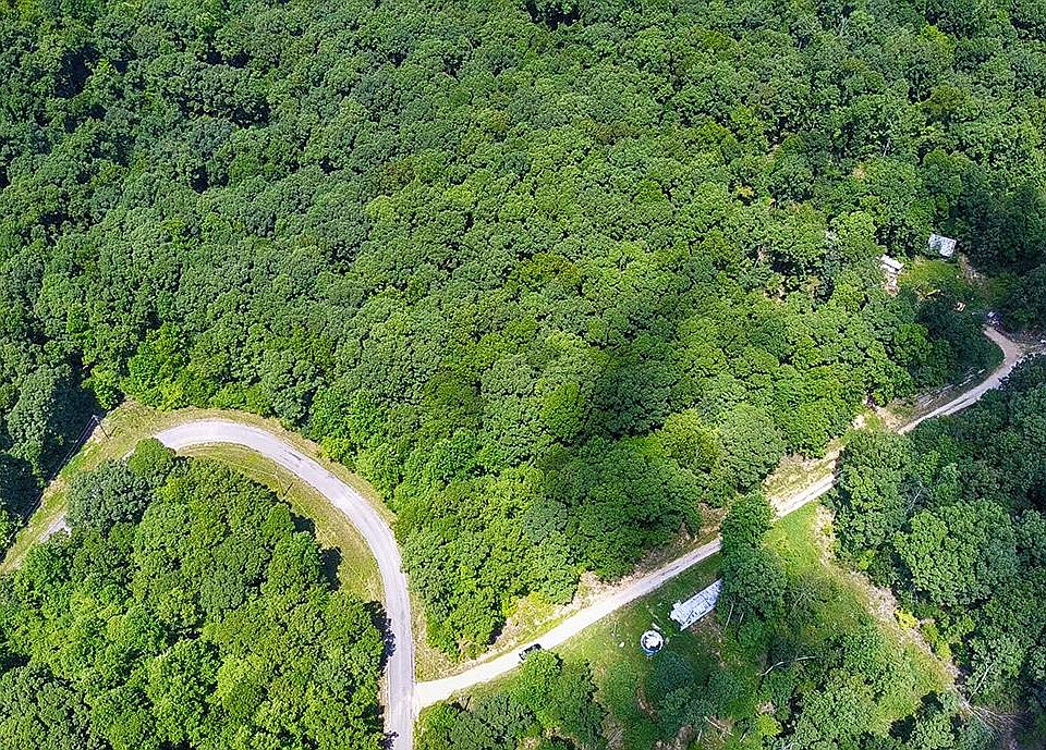 2nd image of 2 Keel Hollow Rd