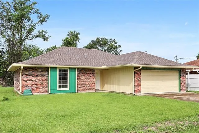 3 bed, 2.0 bath, 1650 sqft, $1,500 — Photo 2