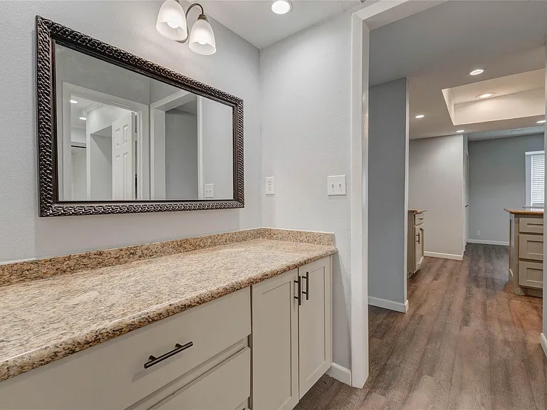 9614 Charter Ridge Dr — Photo 14