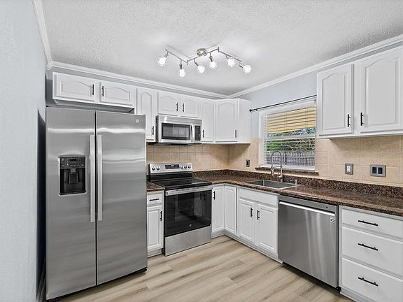 3rd image of 1168 KEENE ROAD
