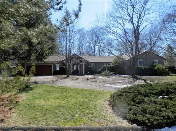 3 Glen Cir, North Branford, CT 06471