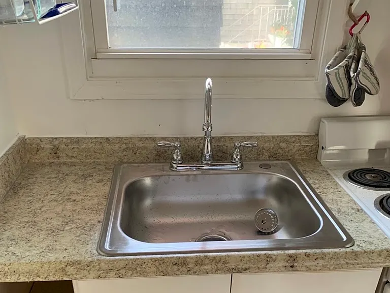 20 Union Ave #A — Photo 3