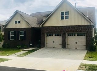 321 Lola Ln, Cottontown, TN 37048