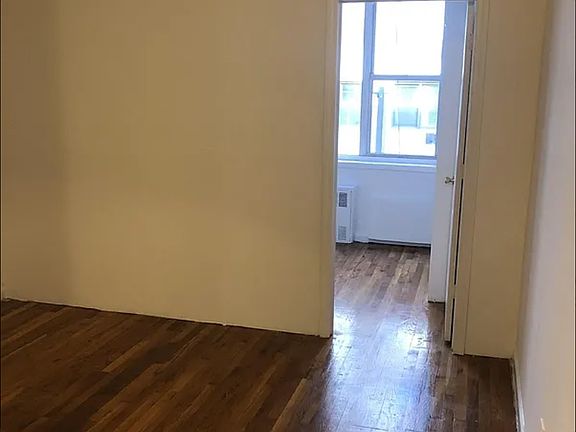 5th image of 450 W 58th St APT 4g