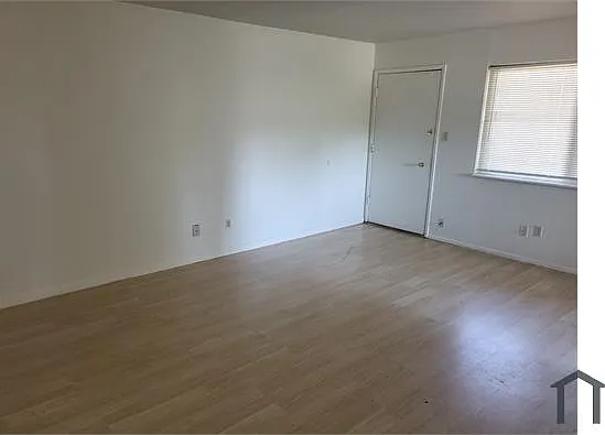 2 bed, $2,000 — Photo 2